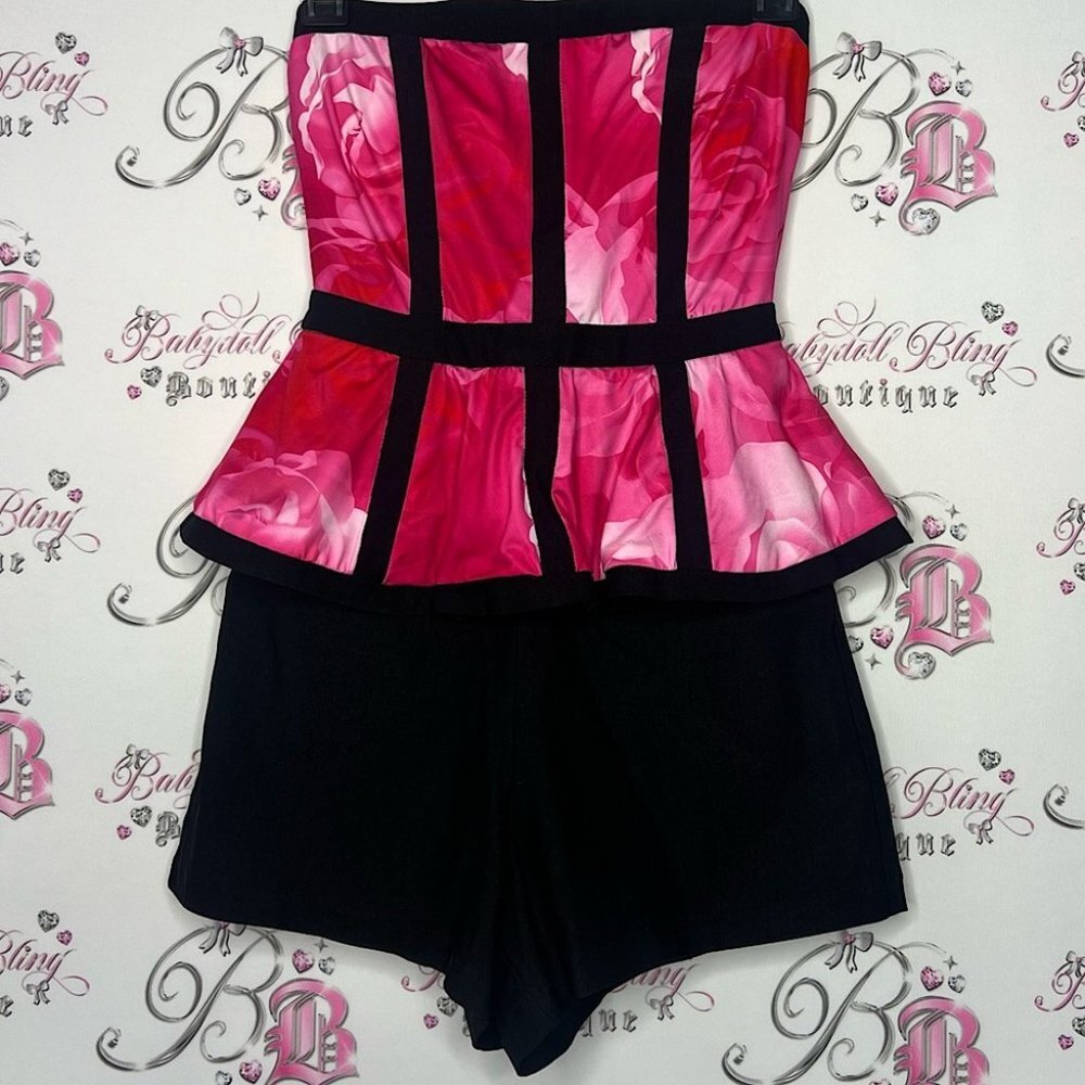 Sabo skirt romper with pink roses black shorts zipper on the back stunning y2k
